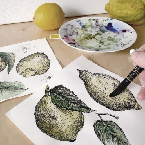 Kocyk Przedszkolaka  100×150 cm – Taste of Summer, wzór smak lata, owoce i drzewa na beżowym tle, druga strona w kolorze zieleni
