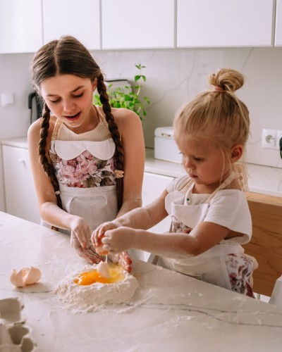 Kitchen helper – pomocnik kuchenny dla dzieci – biały