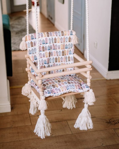 Huśtawka drewniana handmade dla dzieci 3w1 – pastelowe domki
