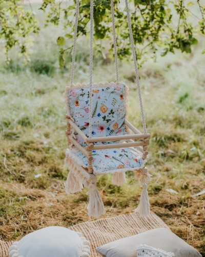 Huśtawka drewniana dla dzieci 3w1 – dzikie kwiaty na błękicie