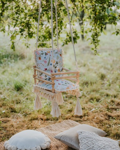 Huśtawka drewniana dla dzieci 3w1 – dzikie kwiaty na błękicie