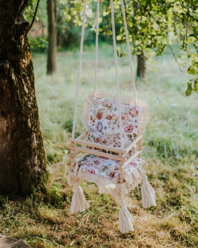 Huśtawka drewniana dla dzieci 3w1 – purpurowy ogród