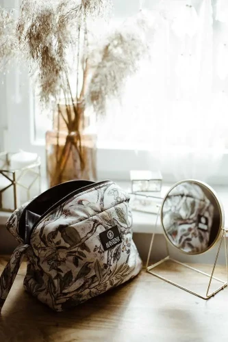 Kosmetyczka podróżna – Kuferek na akcesoria wodoodporny – Stardust