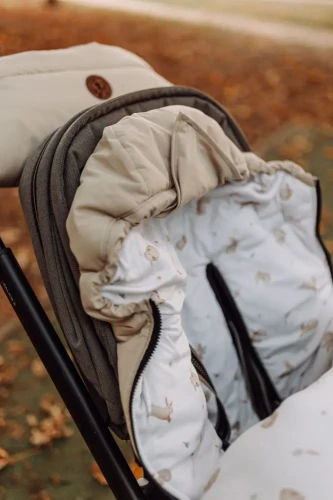 Zimowy śpiworek do wózka / spacerówki z wodoodpornej tkaniny Everest – Honey Bunny