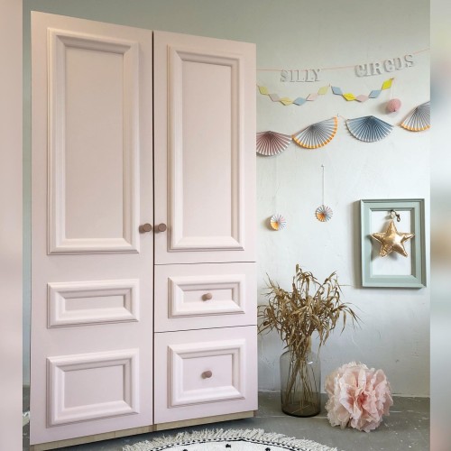 Różowa Drewniana Szafa Glamour do dziecięcego pokoju