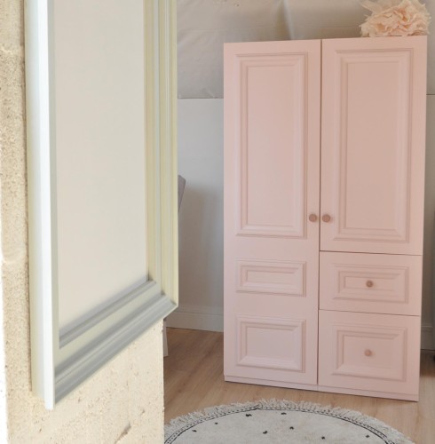 Różowa Drewniana Szafa Glamour do dziecięcego pokoju