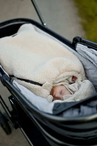 Zimowy śpiworek niemowlęcy do wózka Alpaka dla dzieci od 0 do 12 miesięcy – Ivory