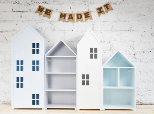 Zestaw solidnych mebli dziecięcych w kształcie domków z drewna Kolorowe Miasto