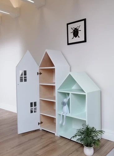 Zestaw solidnych mebli dziecięcych w kształcie domków z drewna Kolorowe Miasto
