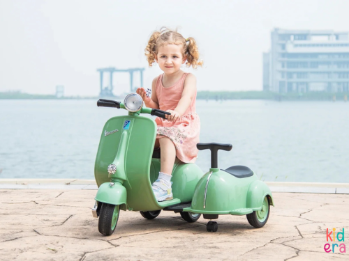 Dziecięcy skuter Vespa / pojazd elektryczny trójkołowy - zielony