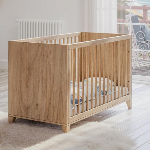 Zestaw drewnianych mebli do pokoju dziecięcego Naia Bois Naturele - łóżeczko 60x120cm