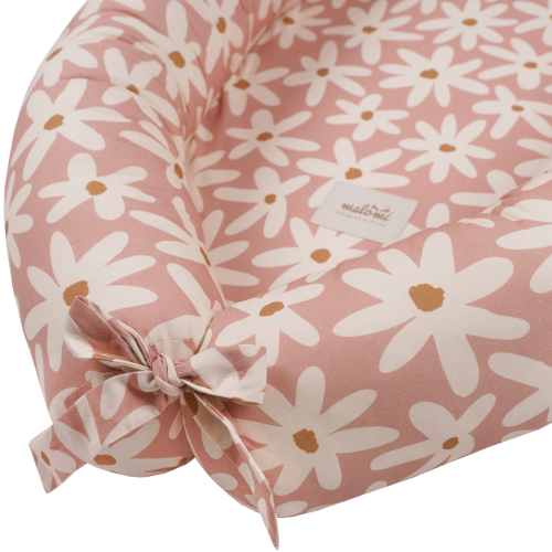 Kokon niemowlęcy w stokrotki