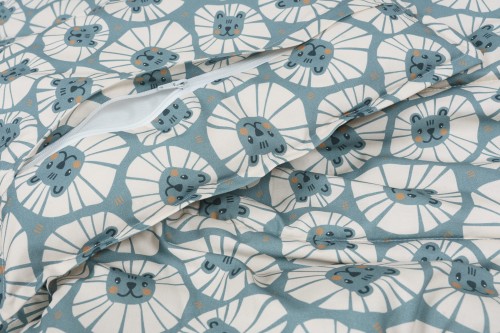 Pościel do łóżeczka z wypełnieniem w niebieskie lwy - 110x135cm