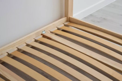 Drewniane łóżko piętrowe domek Mila DMPB