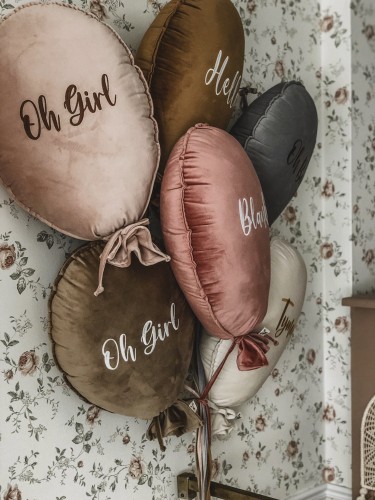 Dekoracyjny balon z miękkiego velvetu - 40 x 50 cm - pudrowy róż