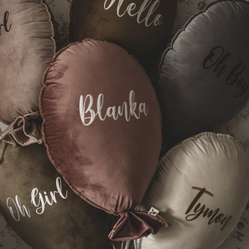 Dekoracyjny balon z miękkiego velvetu - 40 x 50 cm - ciemny róż