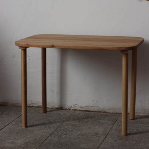 Drewniany stolik dziecięcy prostokątny duży 50x70 cm