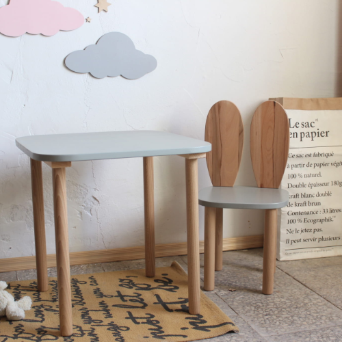 Zestaw dziecięcy drewniany stolik 50x 50 cm z krzesełkiem Królik