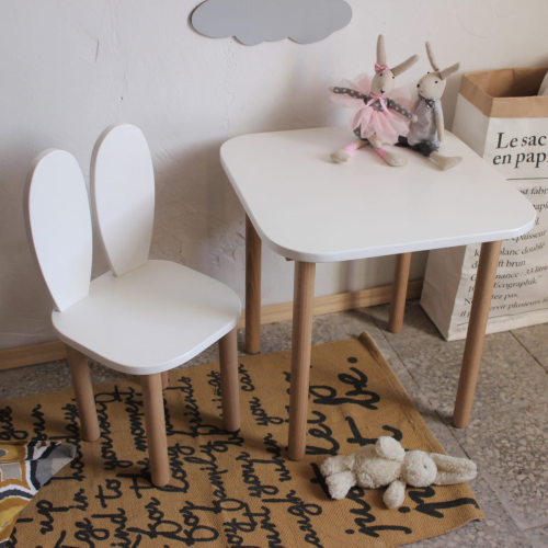 Zestaw dziecięcy drewniany stolik 50x 50 cm z krzesełkiem Królik
