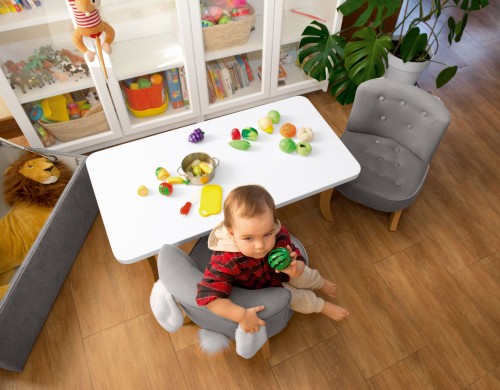 Stolik dla dziecka prostokątny drewniane nogi