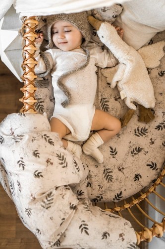 Pościel dziecięca do łóżeczka, jasne kolory, pastelowe kolory, kołderka i poduszka w stylu boho, wzór wróżki