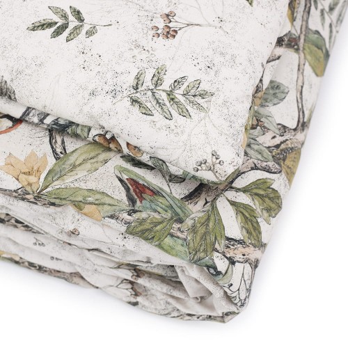 Pościel dla dziecka bawełniana, jasne kolory, pastelowe kolory, kołderka i poduszka w stylu boho, wzór ptaszki, zieleń na białym tle, naturalne kolory