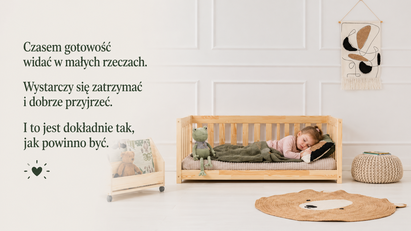 drewniane łóżko dla dziecka
